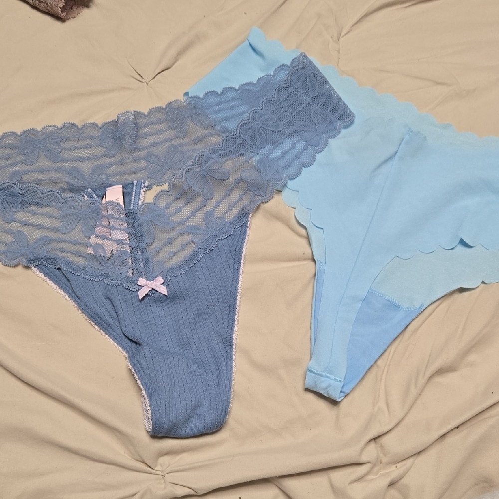 Victoria's Secret Light Blue Lace & Sky Blue Seamless Panty Set